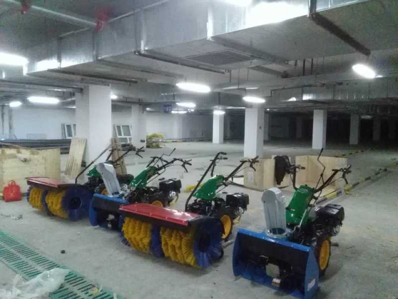小型手扶清雪機